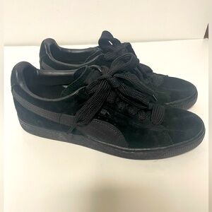 Puma Black Suede Athletic Shoes
